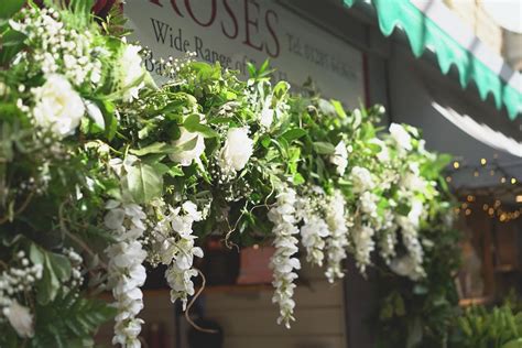 Roses Flower Shop (Florist) on the Cirencester Website