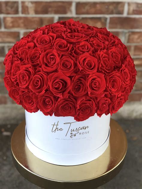 Roses forever. This stunning Red Roses roses flower bouquet from Rose Forever features 16 preserved roses that look fresh and elegant for months. With worldwide flower delivery available, it's the perfect gift for any occasion. Mother's Day gift, valentine's day gift, anniversary gift, graduation gift, prom gift. Our expert florists use only the highest quality preserved roses to create beautiful and long ... 