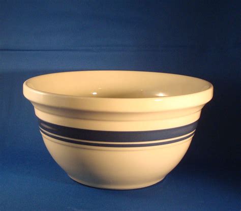 Roseville pottery mixing bowls. Things To Know About Roseville pottery mixing bowls. 