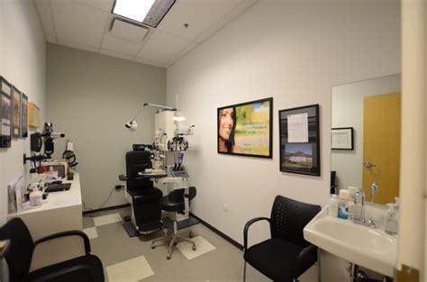 Rosin eyecare northbrook il. Dr. Jonathan Rosin, MD, is an Ophthalmology specialist practicing in Northbrook, IL with 34 years of experience. This provider currently accepts 45 insurance plans including Medicare and... 