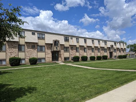 Ross park apartments. Ross Park Apartments. 1528 North St Fremont, OH 43420. from $729 2 to 3 Bedroom Apartments Available Now . Verified. View Details Call Now (567) 349-5013 check availability. close. View Me. 1015 Christy Blvd. 1015 Christy Blvd, Unit A Fremont, OH 43420. $550 1 Bedroom Apartments Available Now . Furnished. 