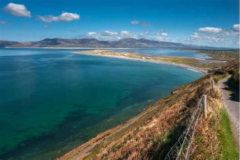 Rossbeigh Beach: A Locals Guide (Parking + Stuff To Know)