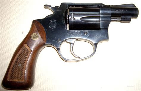 Rossi 38 snub nose. Notes: In 2000, the production of almost all Rossi revolver designs stopped, and several new models were introduced. One of these was the small R351, a snub-nosed .38 Special revolver with the extra safety feature (apart from the fixed point firing pin and blocking bar safety present on all Rossi revolvers) of a hammer spur lock. 