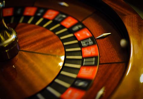 32 red casino roulette