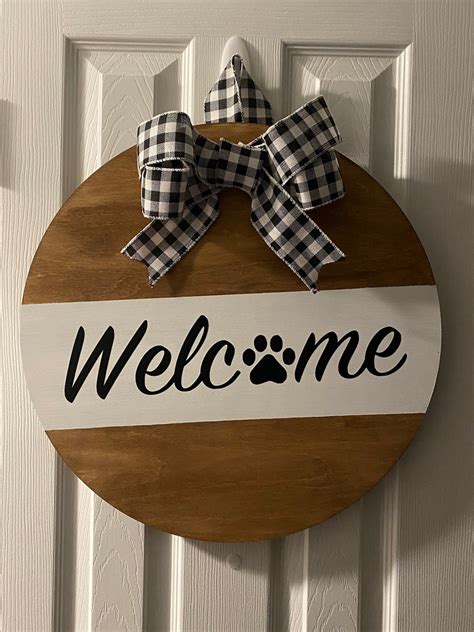 Round Wood Welcome Sign - Etsy