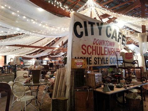 Round top antiques fair. Round Top Antiques Fair stretches over 12 miles between Austin and Houston on Texas State Highway 237. It’s one of the largest antiques shows in the U.S., making it a must-attend event for … 