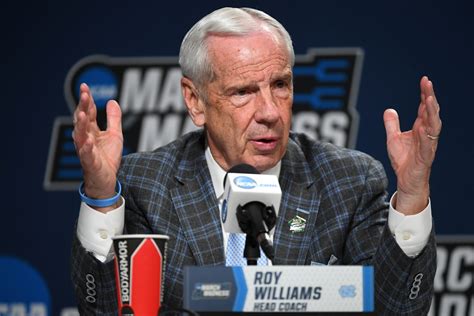 Roy williams. Roy Williams, NCAA basketball coach for the Division 1 University of North Carolina Tar Heels, stands as one of only four Division 1 coaches to achieve 900 wins for his team, ESPN.com reported this... 