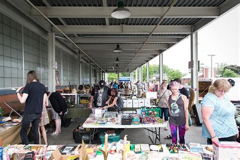 4. Royal Oak Flea Market. “I like flea markets that put more of an emphasis on the "flea" rather than the "antique."...” more. 5. County Line Antique Flea Market. “$25+ Bottom line, I believe this place is falsely called "a flea market " and is in fact a scenic...” more. 6. . 