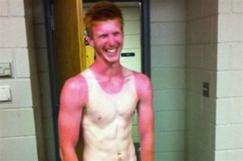 “I once tried to even out a farmer’s tan with sunless tanner,” Dorman said. . Rtanlines