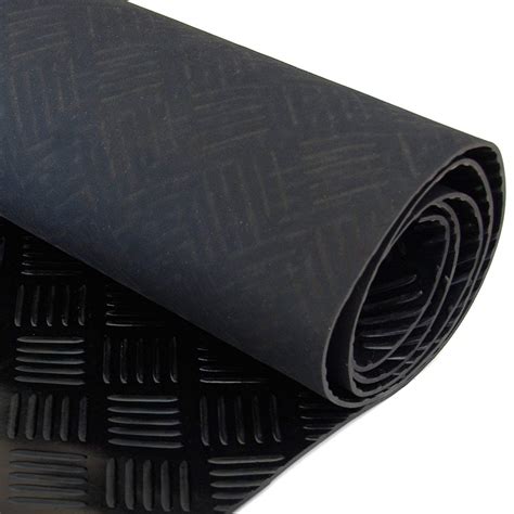 Rubber floor mats for garages. Garage Floor Matting Center Connector Trim allows you to easy link two roll out garage mats together to form one larger mat. The double slot firmly holds both mats for a long-term, waterproof seal solution. • The 4" wide double-slotted connector design makes linking roll-out mats quick and easy. • This garage connector trim is available 25 ... 