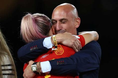 Rubiales summoned by Spanish judge investigating his kiss of player at Women’s World Cup
