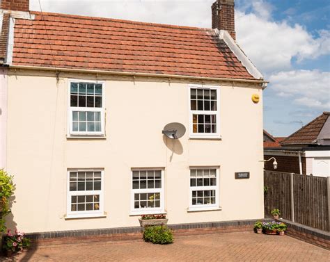 Ruby Gem Dog Friendly Holiday Cottages in Norfolk