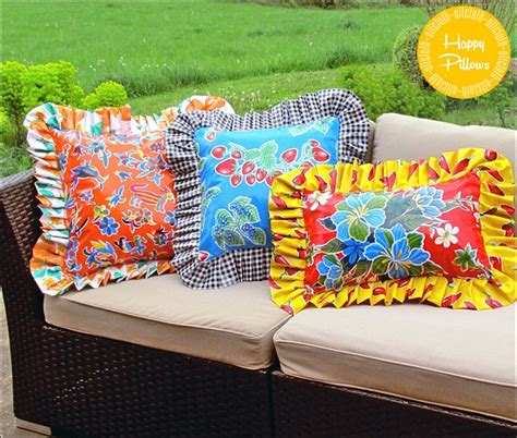 Ruffled Oilcloth Pillows - Sew4Home