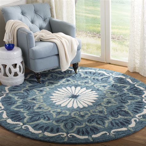 Rug com. Bring your space up to date with a huge selection of modern and contemporary rugs at Rugs.com. Save with fast, free shipping and 24/7 support. 