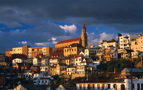 Ruiz James Messenger Antananarivo