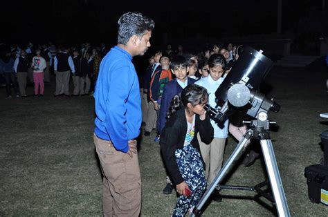 Running an Elementary School Astronomy Club: Engaging