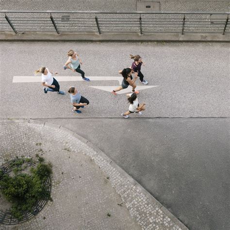 Running for Time or Distance What s Best 