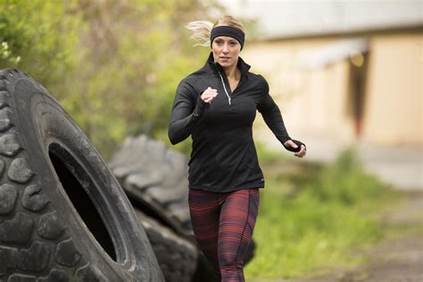 Running with headband. With the increasing popularity of fitness apps, finding the right running app can be overwhelming. Among the plethora of options available, one app that stands out is Run 3. One of... 