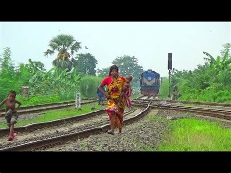 Rupsha Express (Chilahati to Khulna) train hauled by 6514/WDM …