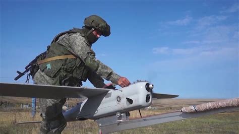 Rusia intercepta drones ucranianos que sobrevolaban Moscú, según el Ministerio de Defensa