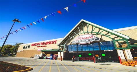 Russ's Market: Quite a variety of groceries, in