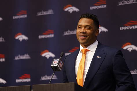 Russell Wilson says Broncos want to be a “physical, running football team” in 2023. When will we know if they are?