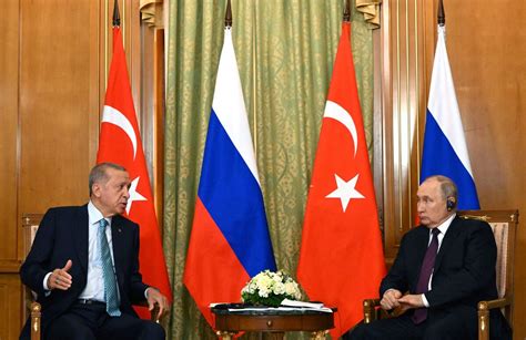 Russia’s Putin sits down for talks with Turkish leader Erdogan aimed at reviving the Ukraine grain export deal