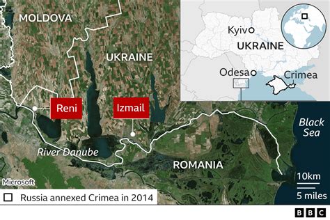 Russia attacks Ukrainian port on Romania border