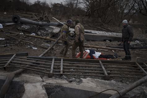 Russia bombards Ukrainian city near Polish border, killing 4