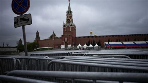Russia claims Ukraine tried to hit Kremlin; Kyiv denies it