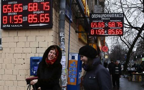 Russia lifts rates to 12 percent to boost ruble