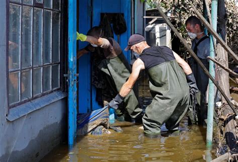Russia rejects UN help as death toll from breached dam rises