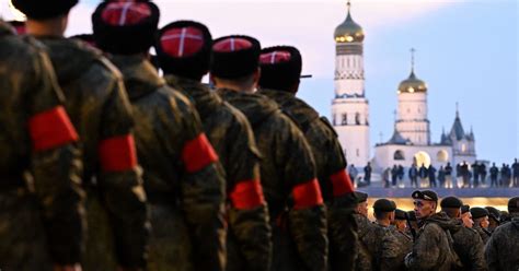 Russia throws more soldiers into Bakhmut meat grinder ahead of Putin’s Victory Day parade