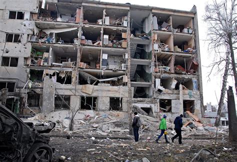 Russian attacks on civilian targets in Ukraine could be a war crime: …