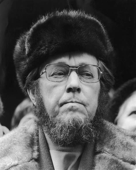 Russian writer solzhenitsyn prounouncer. Things To Know About Russian writer solzhenitsyn prounouncer. 