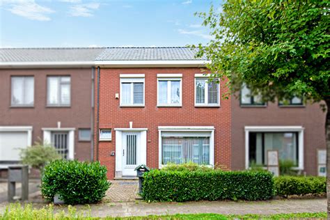 Rustig gelegen woning met 3 slaapkamers en gekoppelde g...