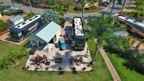 Enjoy staying in the heart of the Florida Keys at Fiesta Key RV Resort! Discover the lush greenery and tropical feel of our spacious 28-acre resort located on an island all our own. We are surrounded by incredible Gulf of Mexico ocean views, have an on-site marina, and plenty of areas where you can relax and enjoy the sunset.