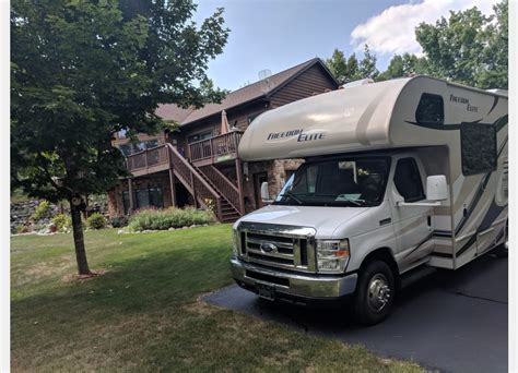 When considering renting an RV near New London, Wisconsin, you’re going to have many different types of RVs, motorhomes, campers and travel trailers to choose from. Depending on the type of trip you are taking to or from New London, Wisconsin, you’ll want to choose an RV for rent that includes the amenities you’ll need for you, your ...