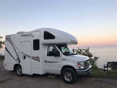 With RV rental delivery in Duluth, MN you don’t have to worry about driving or towing a rig. Your RV will be delivered and set up right at your destination! Open the availability calendar. 