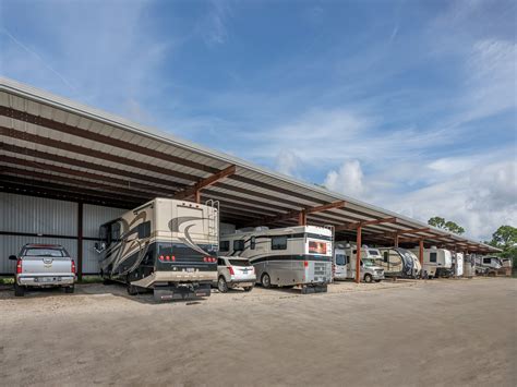 Rv storage facility. 1. Saves Space at Your Property. One of the most apparent advantages of using an RV storage facility is that it saves space at your home. RVs are typically large and can … 