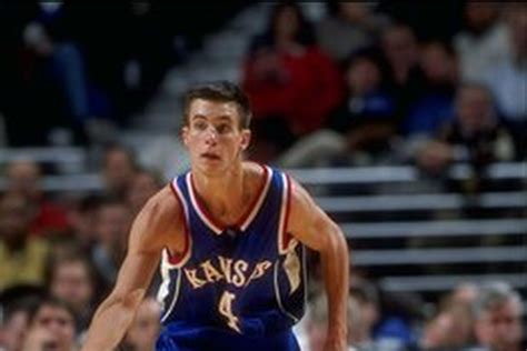 21 sept 2017 ... Assists-per-game leader: Ryan Robertson (6.4). The 1997-98 Kansas men's basketball team, arguably one of the most talented rosters in the .... 