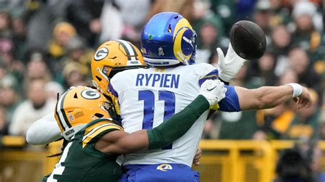 Rypien and the Rams can’t get anything going without injured QB Stafford