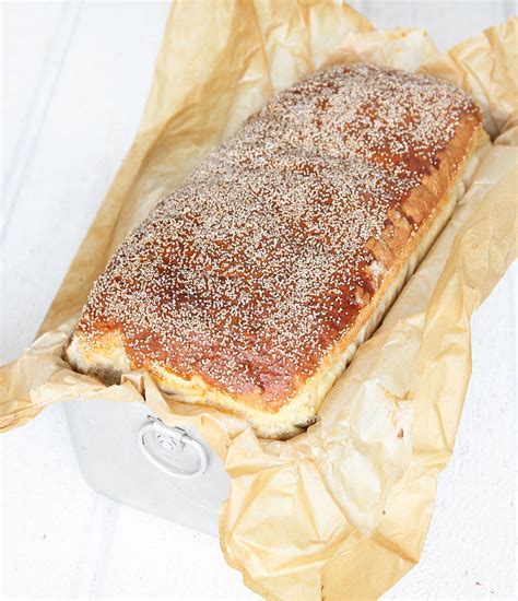 Sänk ugnstemperaturen  mot 200 grader.