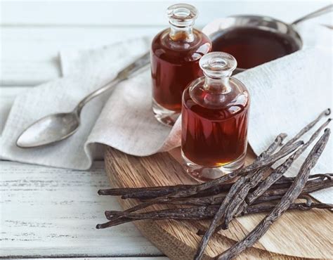 Sözce › vanilla extract sözlük anlamı nedir › vanilla extract ne demek. 