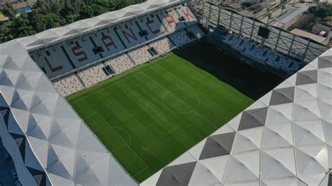 Süper Lig'den düştü: İzmir Gaziemir Altay: Alsancak Stadyumu: 15.