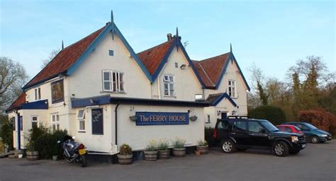 S.howe - Review of The Ferry House, Surlingham, England