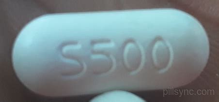 TYLENOL 500 Pill - white capsule/oblong, 19mm . Generi