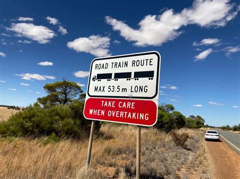 Saatnya Naik Kelas: 11 Langkah Berani untuk Mendorong ... - balustradellc