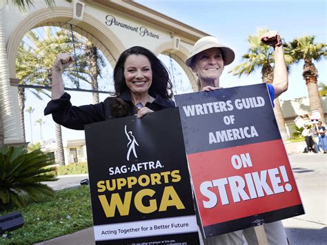 SAG-AFTRA strike looms as talks continue with Hollywood studios