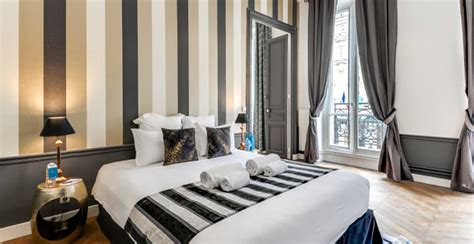 Saint-Lazare, Paris, Prancis Vacation Rentals - Airbnb - balustradellc